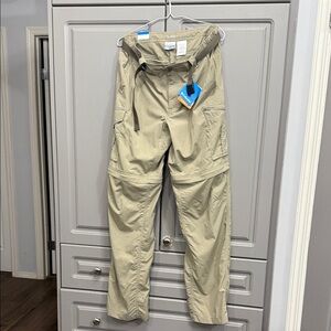 Brand new with tags Columbia Men's Light Tan Cargo Pants​